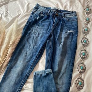 Vero Moda Denim Distressed Skinny Leg Size 26, Mom Jeans